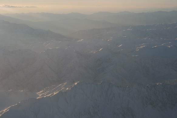 ariana-afghan-airlines-737-400-airplane-inflight-to-kabul-09