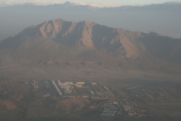 ariana-afghan-airlines-737-400-airplane-inflight-to-kabul-18