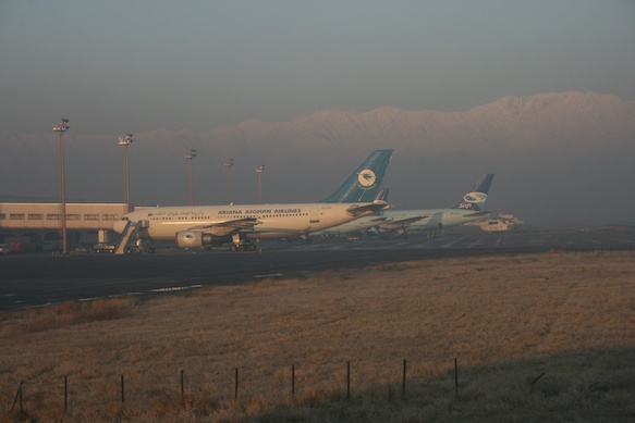 ariana-afghan-airlines-737-400-airplane-inflight-to-kabul-29