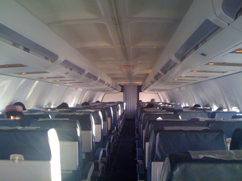 ariana-afghan-airlines-737-400-cabin-interior-economy-class