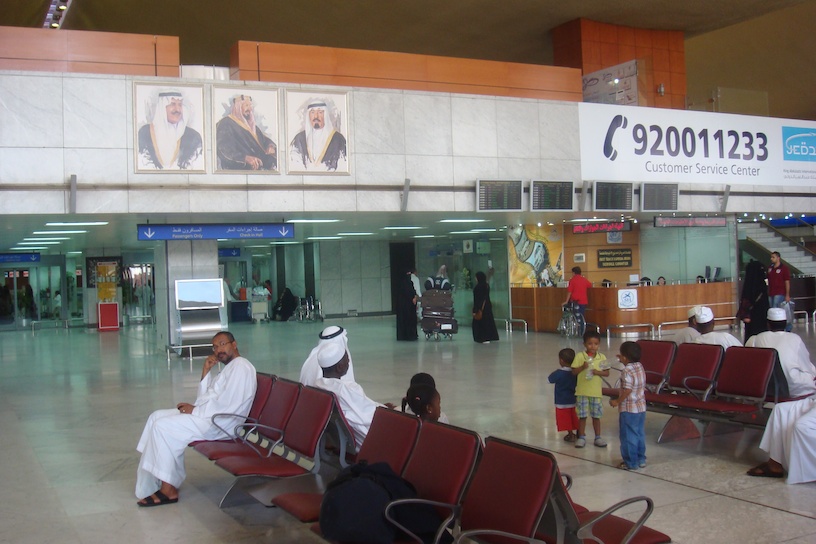 jeddah-airport-saudi-arabia-saudi-arabian-air-saudia-14