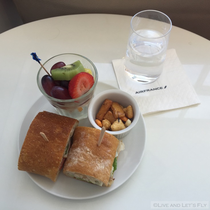 air-france-klm-washington-dulles-lounge-priority-pass-12