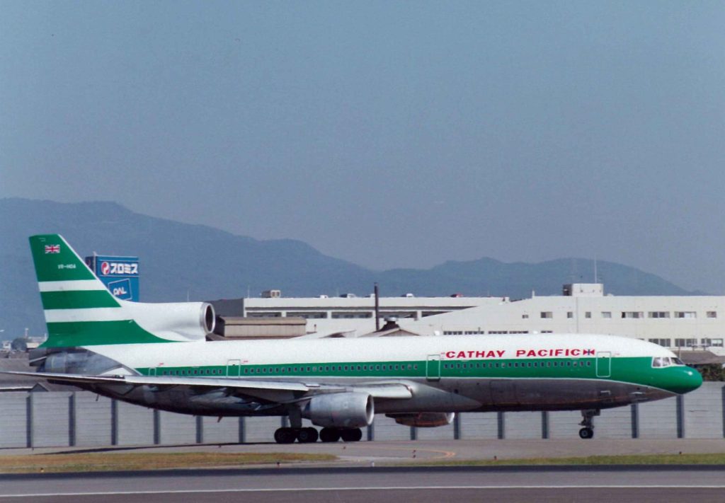 cathay-pacific-old-livery-02