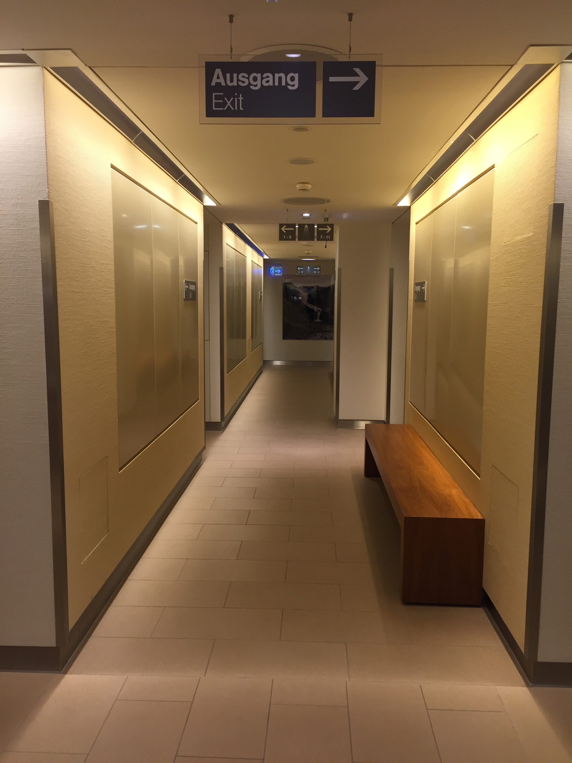 Review: Lufthansa Welcome Lounge Frankfurt - Live and Let's Fly