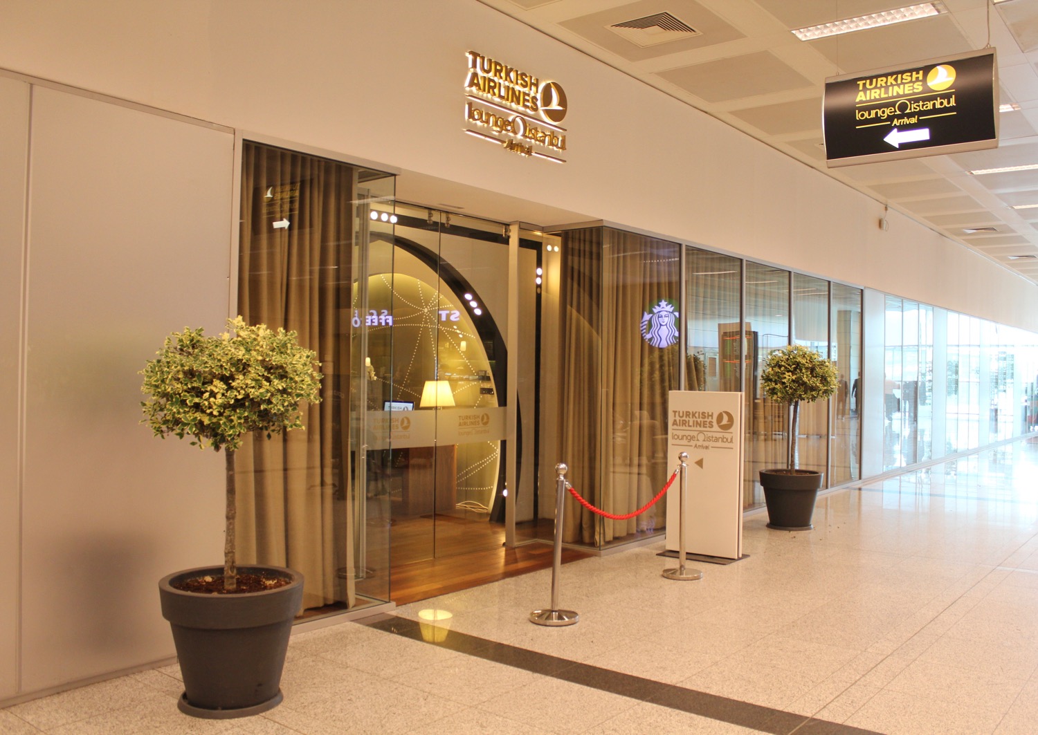 turkish-airlines-arrivals-lounge-istanbul-26