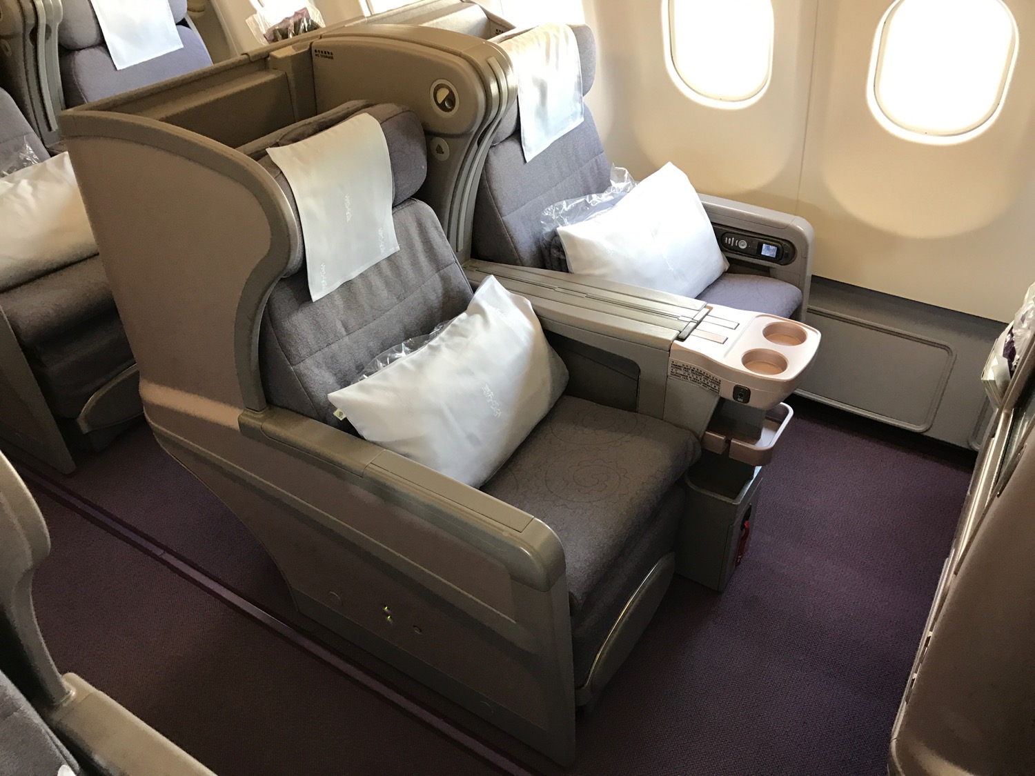 China Airlines A330 Business Class - 9