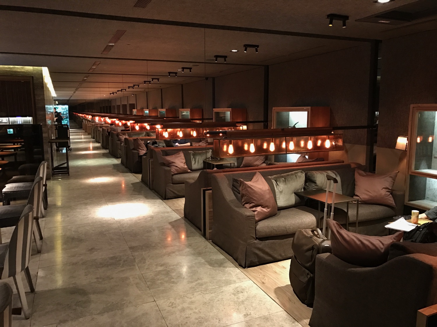 China Airlines TPE Business Lounge - 3