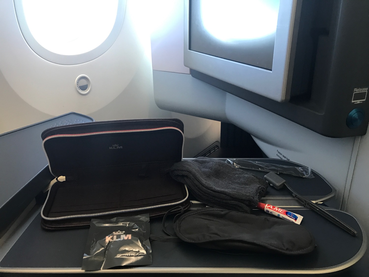 KLM 787 Business Class Review - 54