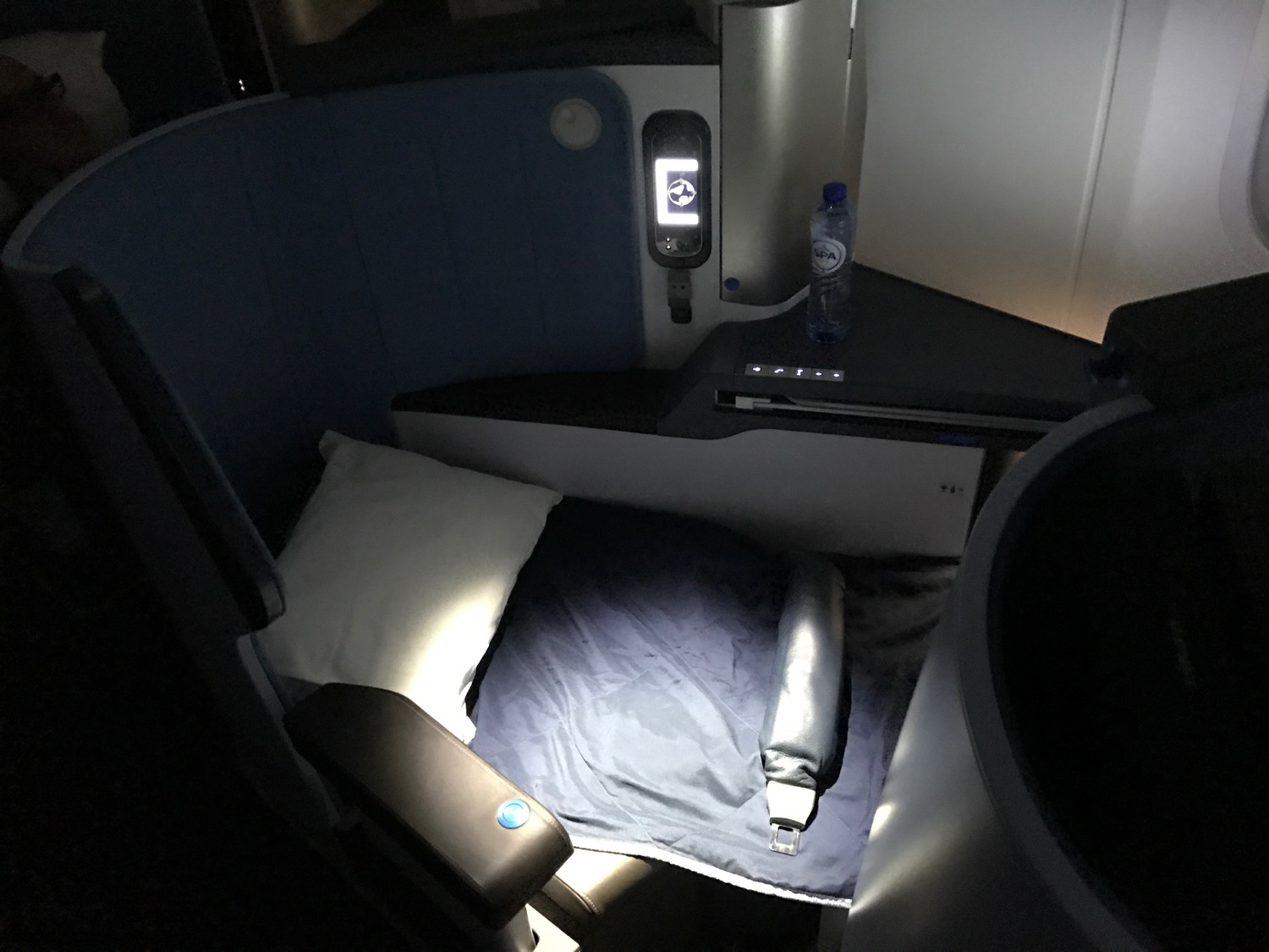 KLM 787 Business Class Review - 81
