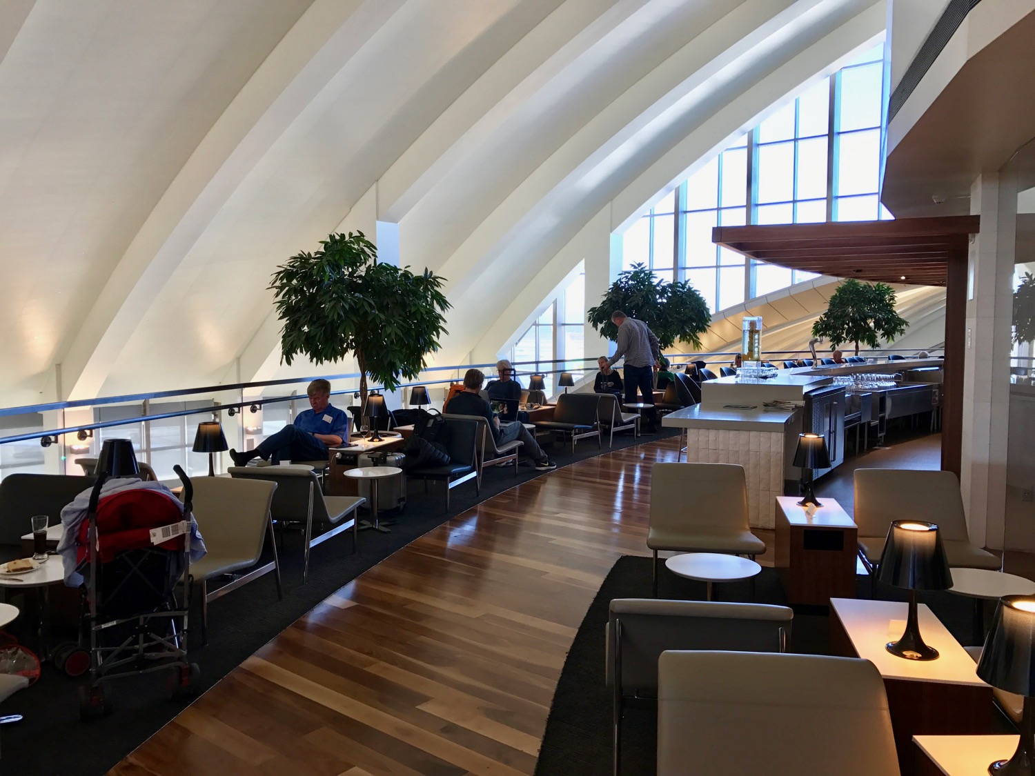 Star Gold Lounges LAX