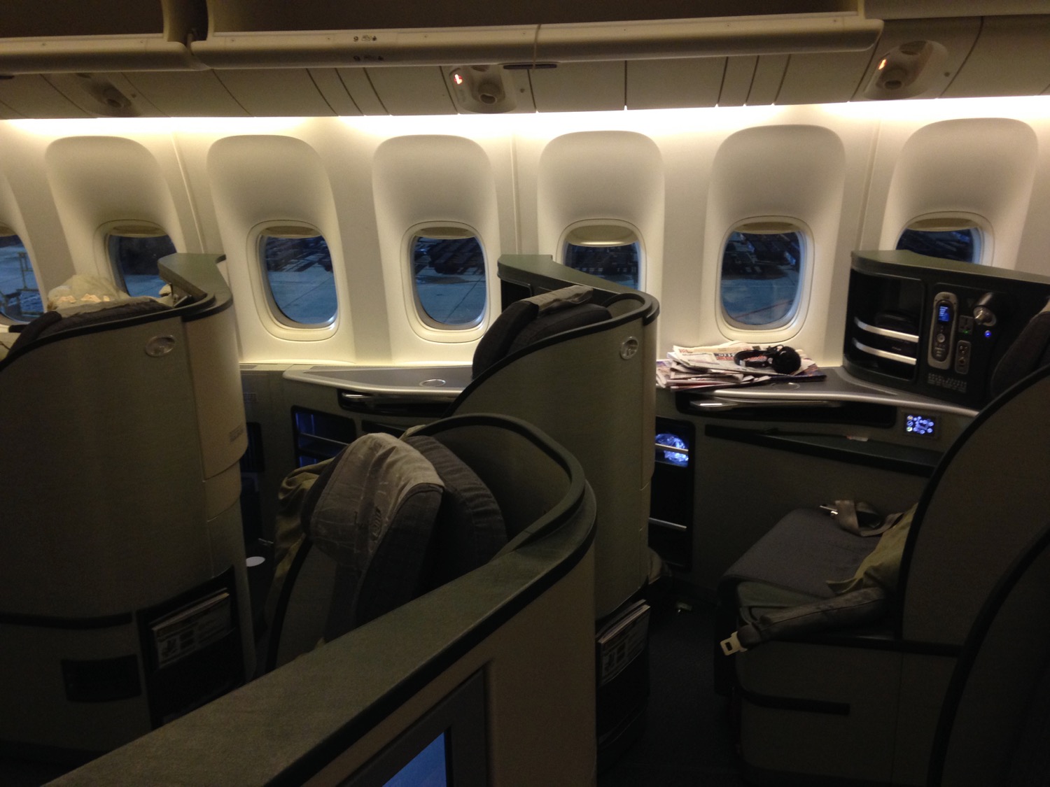 EVA 777 Business Class Review - 43
