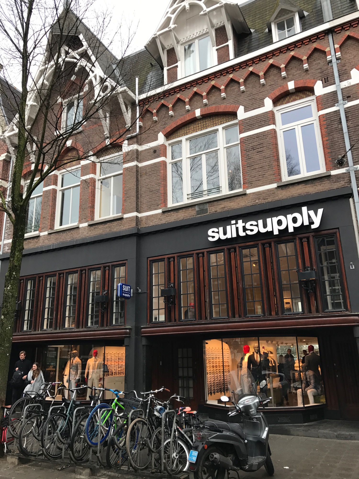 Suit Supply Amsterdam - 1