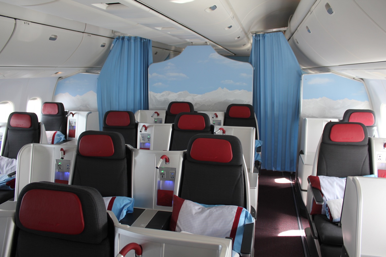 Austrian Airlines 767 Busines Class Review - 8