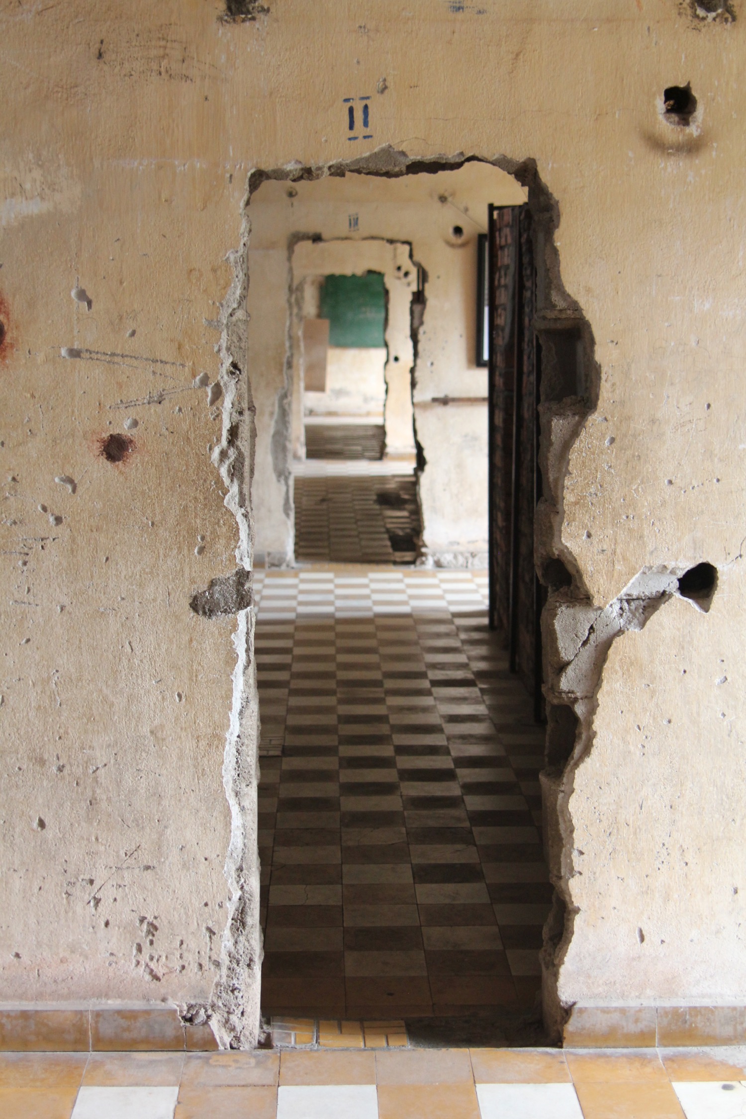 Tuol Sleng Genocide Museum - 17