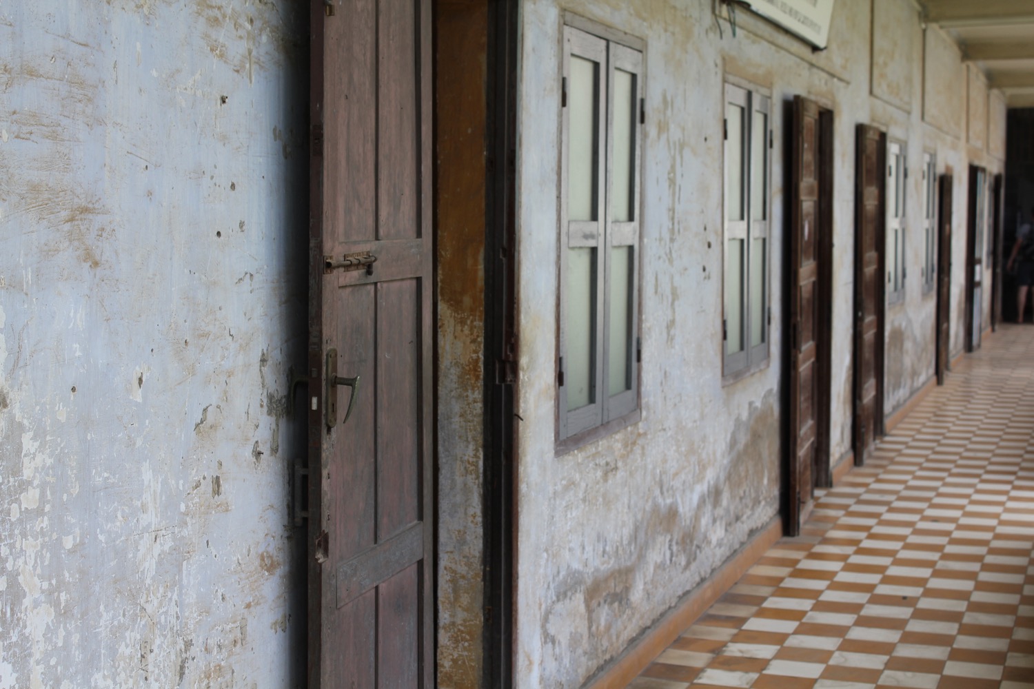 Tuol Sleng Genocide Museum - 4