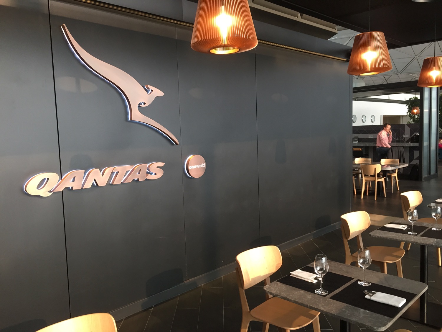Qantas Lounge Review Hong Kong HKG - 17