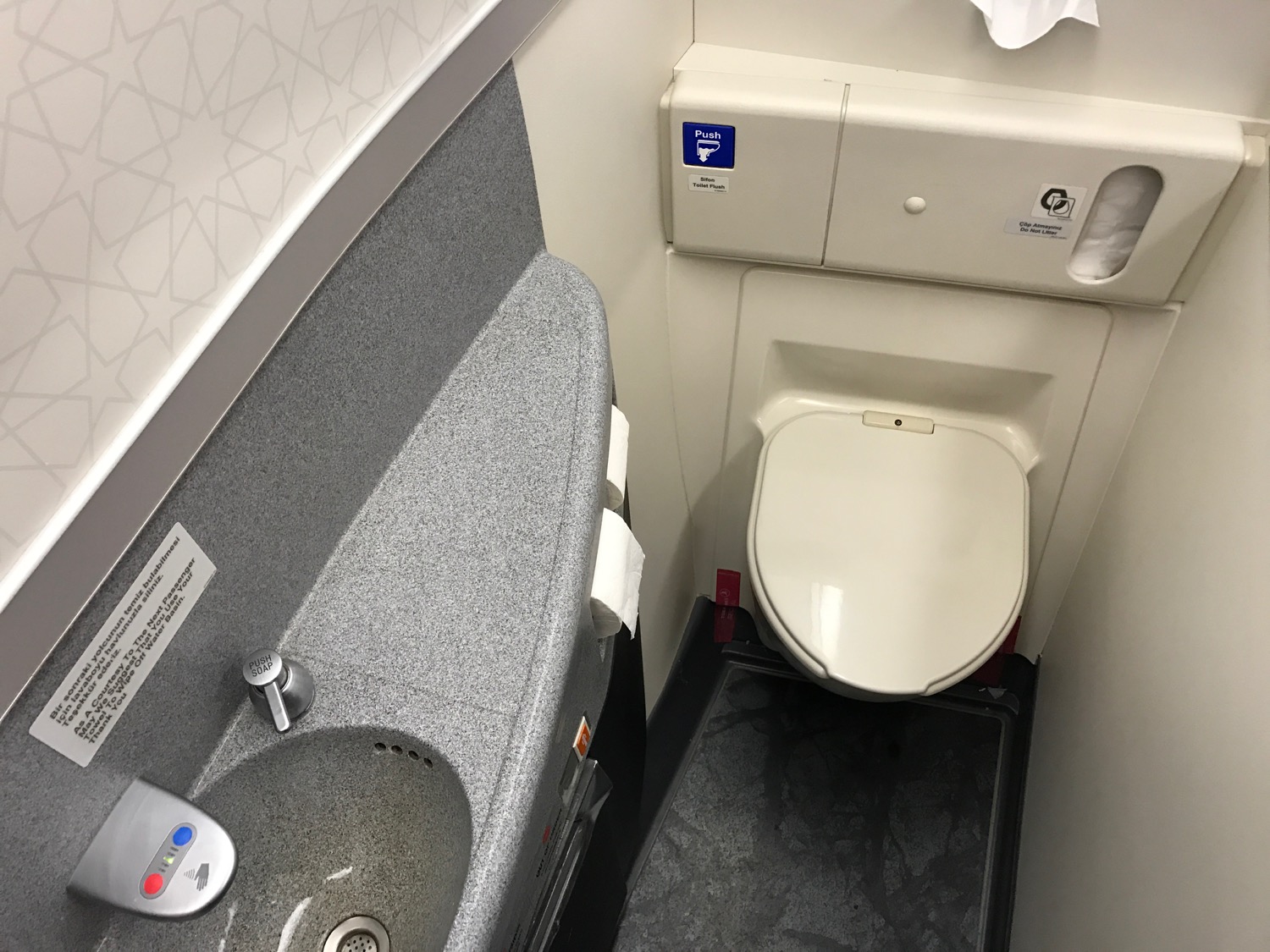 Turkish Airlines Economy Class Review 777-300 - 23