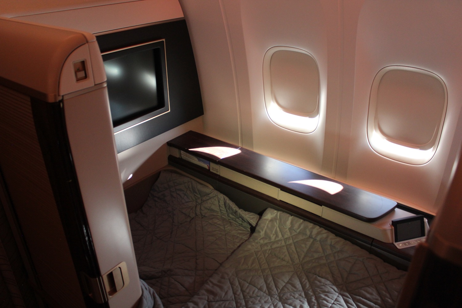 airplane bed