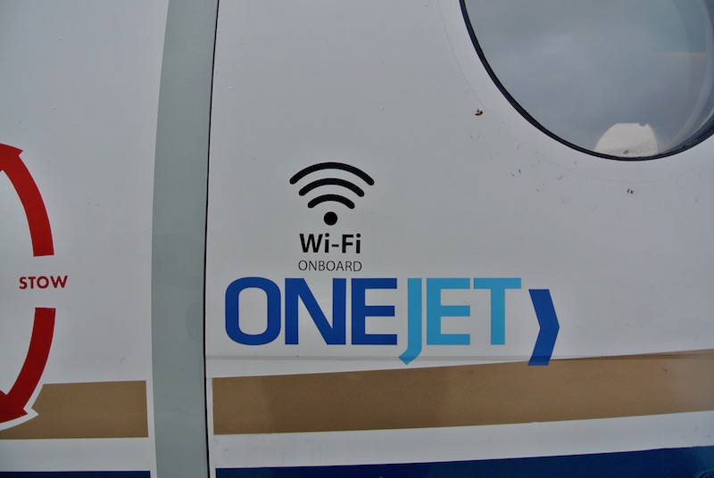 All OneJet's Hawker 400s have free wifi for passengers.