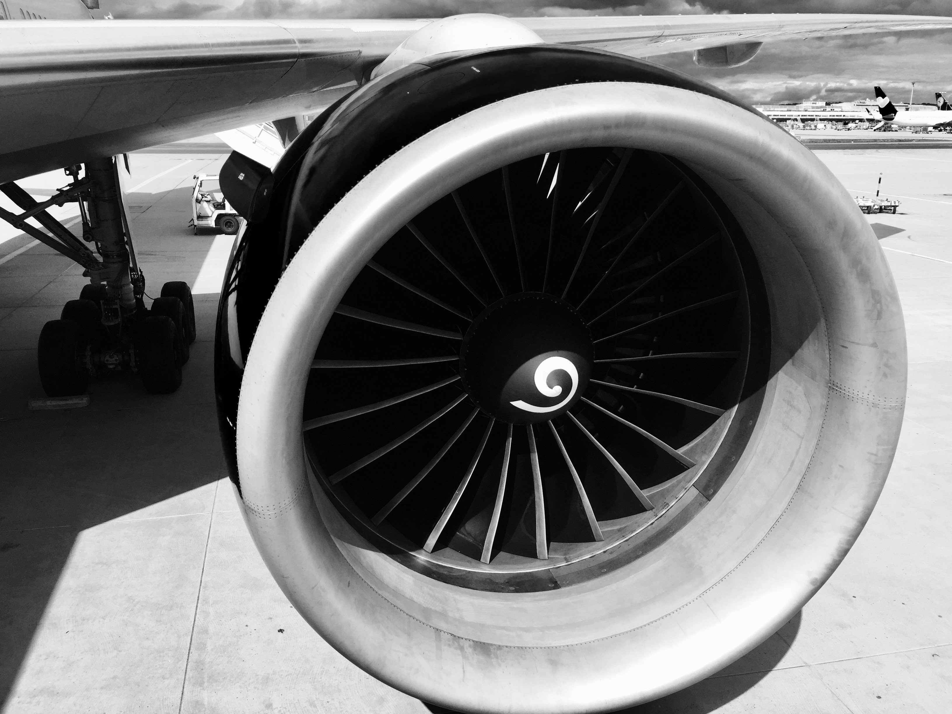 a jet engine on a plane