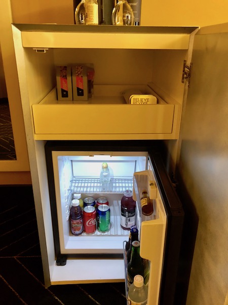 Mini-fridge without triggers