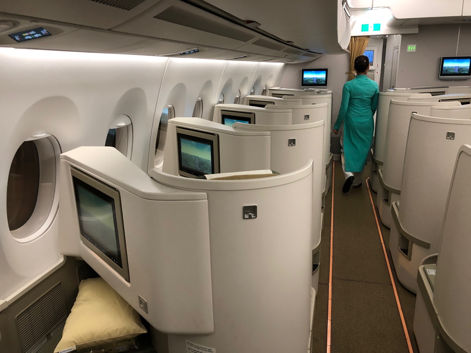 Review Vietnam Airlines A350 Business Class Ho Chi Minh City To Frankfurt Live And Let S Fly
