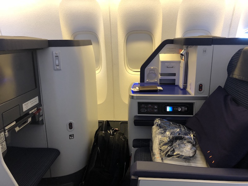 ANA 777-300ER Table/Window seat