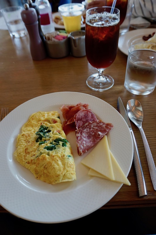 Made-to-order omelets