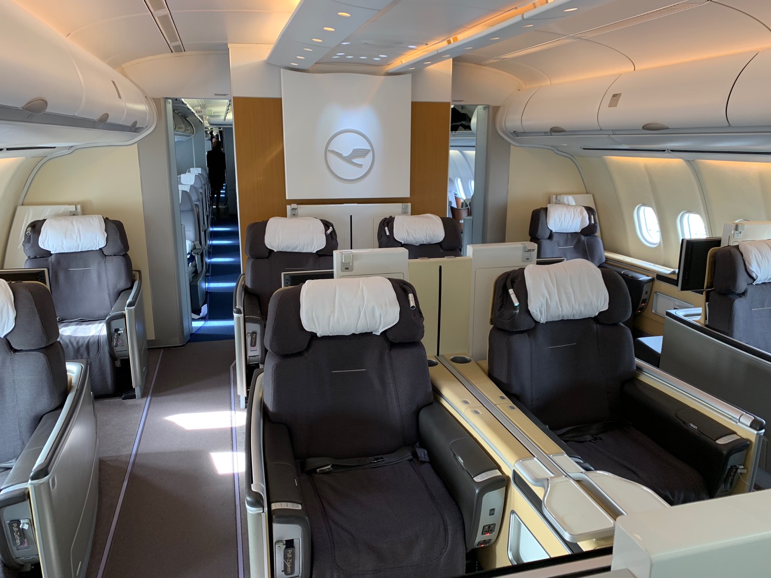 Lufthansa A340-600 First Class Review