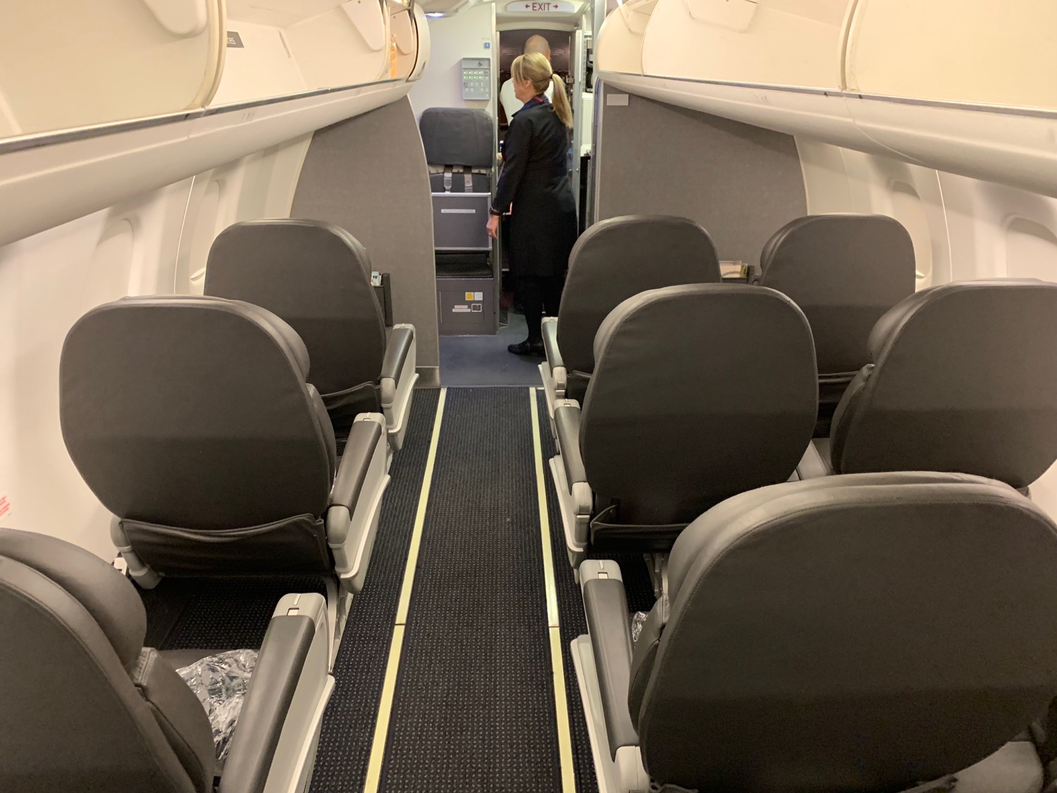 Review American Airlines Compass E 175 First Class Seattle To