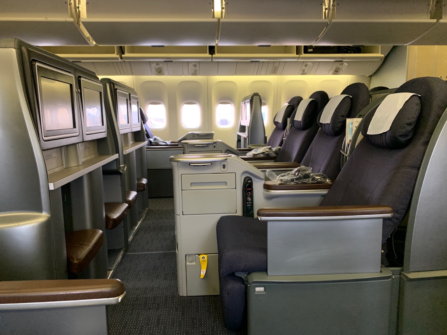 United Airlines Eight Across Business Class