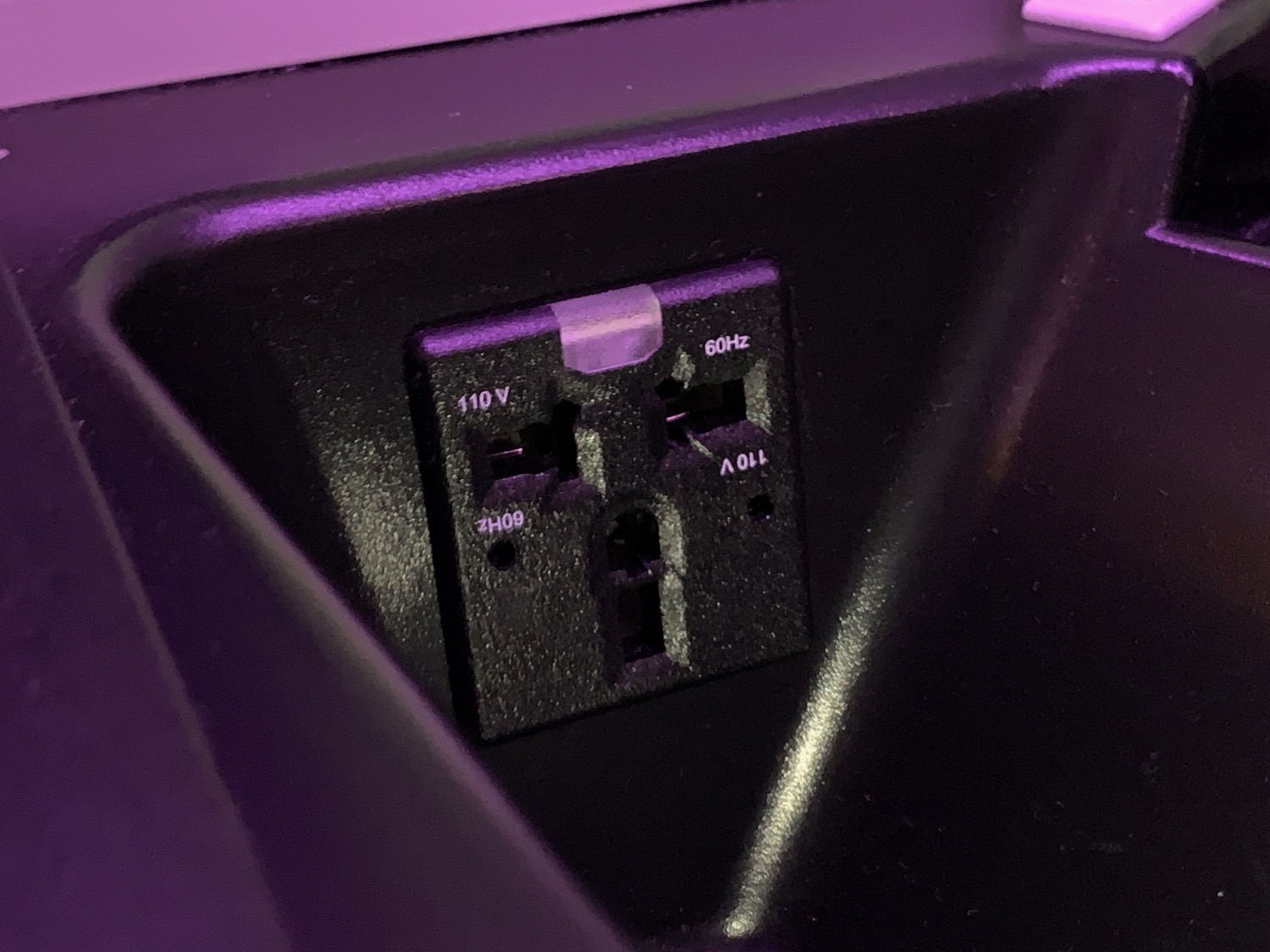 a black outlet with white text